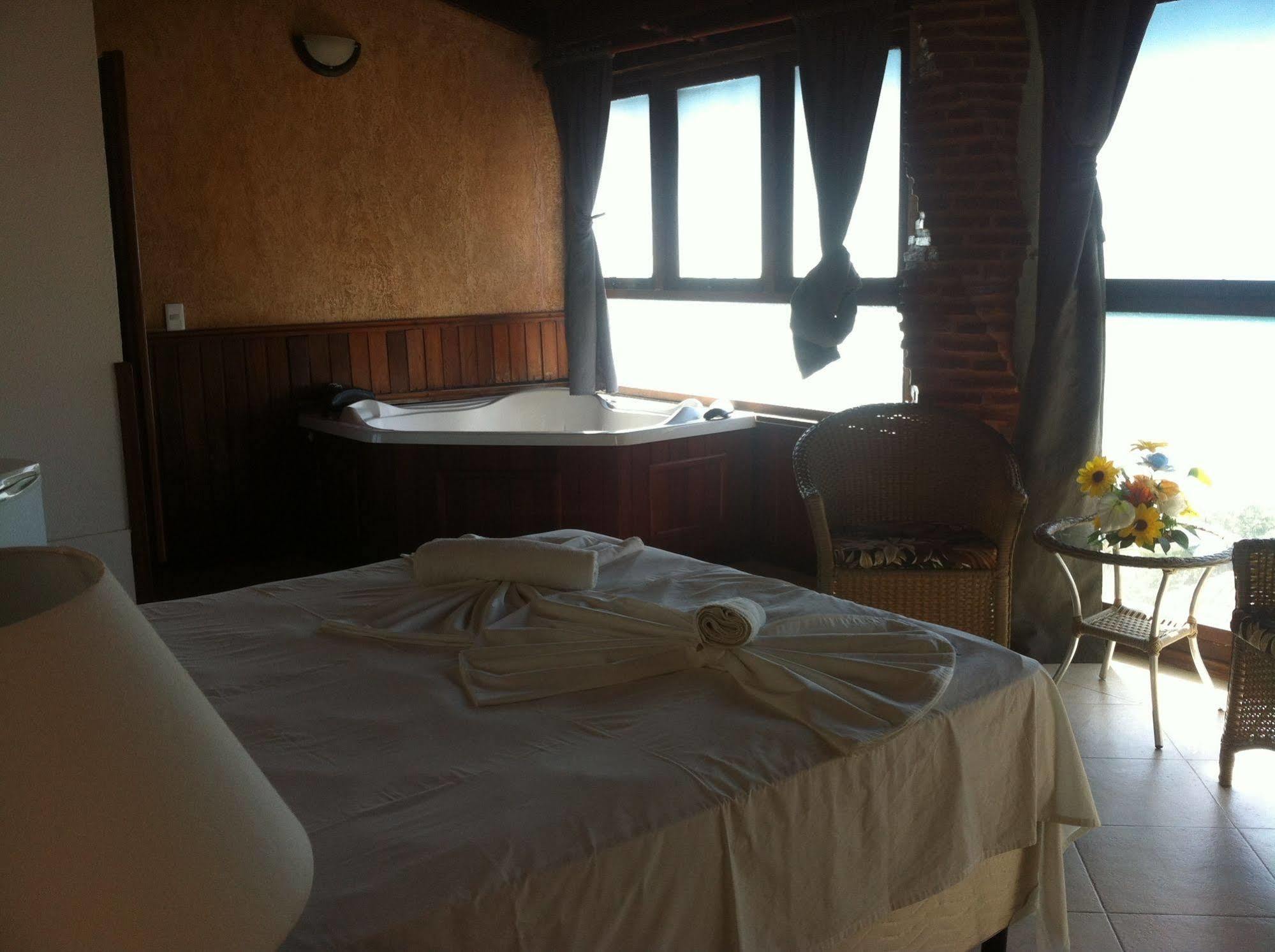 Hotel Pousada Do Toby à Canoa Quebrada Extérieur photo