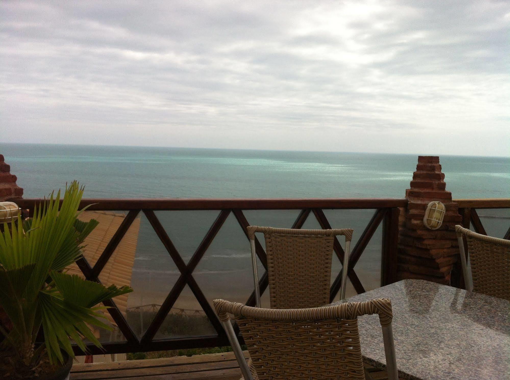 Hotel Pousada Do Toby à Canoa Quebrada Extérieur photo