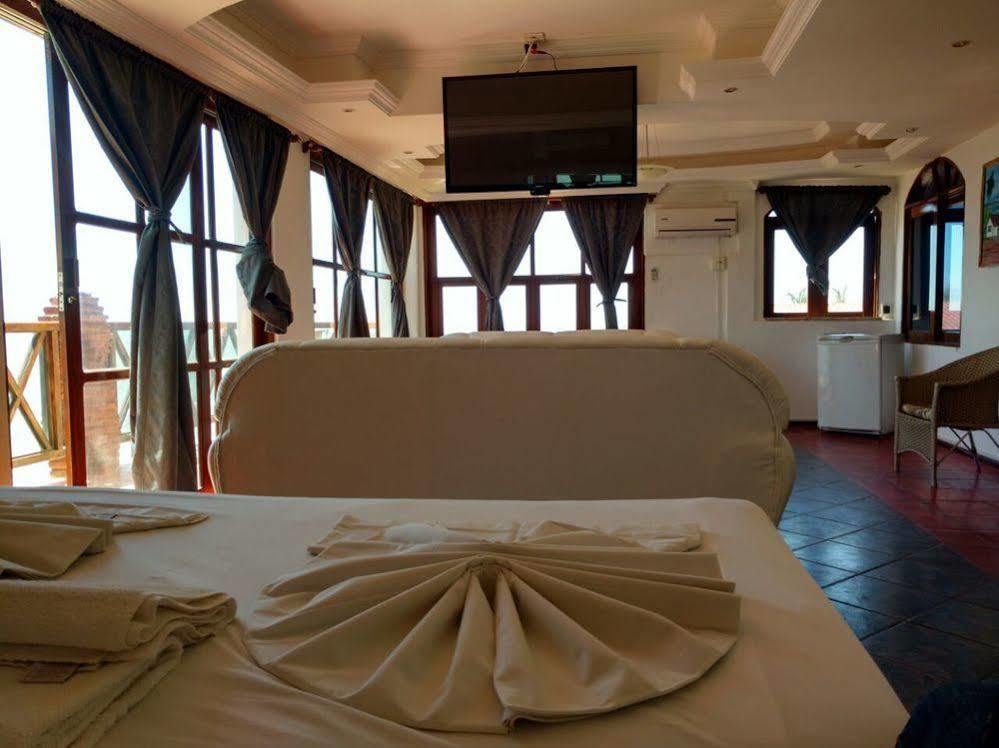 Hotel Pousada Do Toby à Canoa Quebrada Extérieur photo